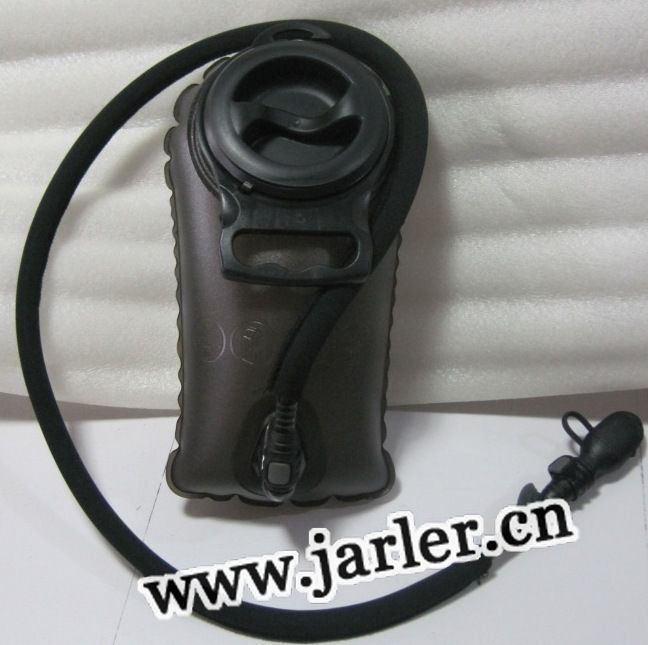 hydration pack-hydration bladder-water bladder, 63W13